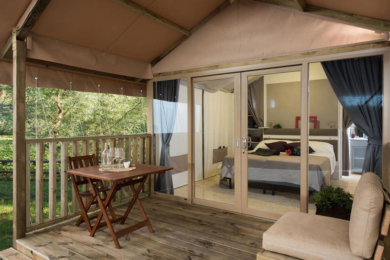 Camping Lacona Pineta Capoliveri  Luaran gambar